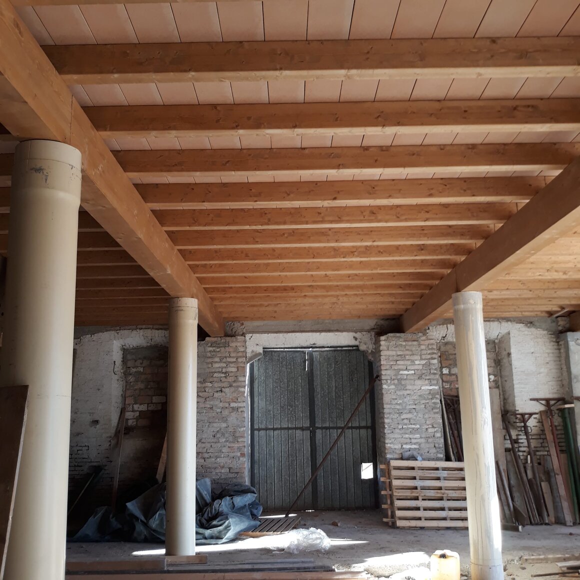 Interno tetto ristrutturazione in ristrutturazione